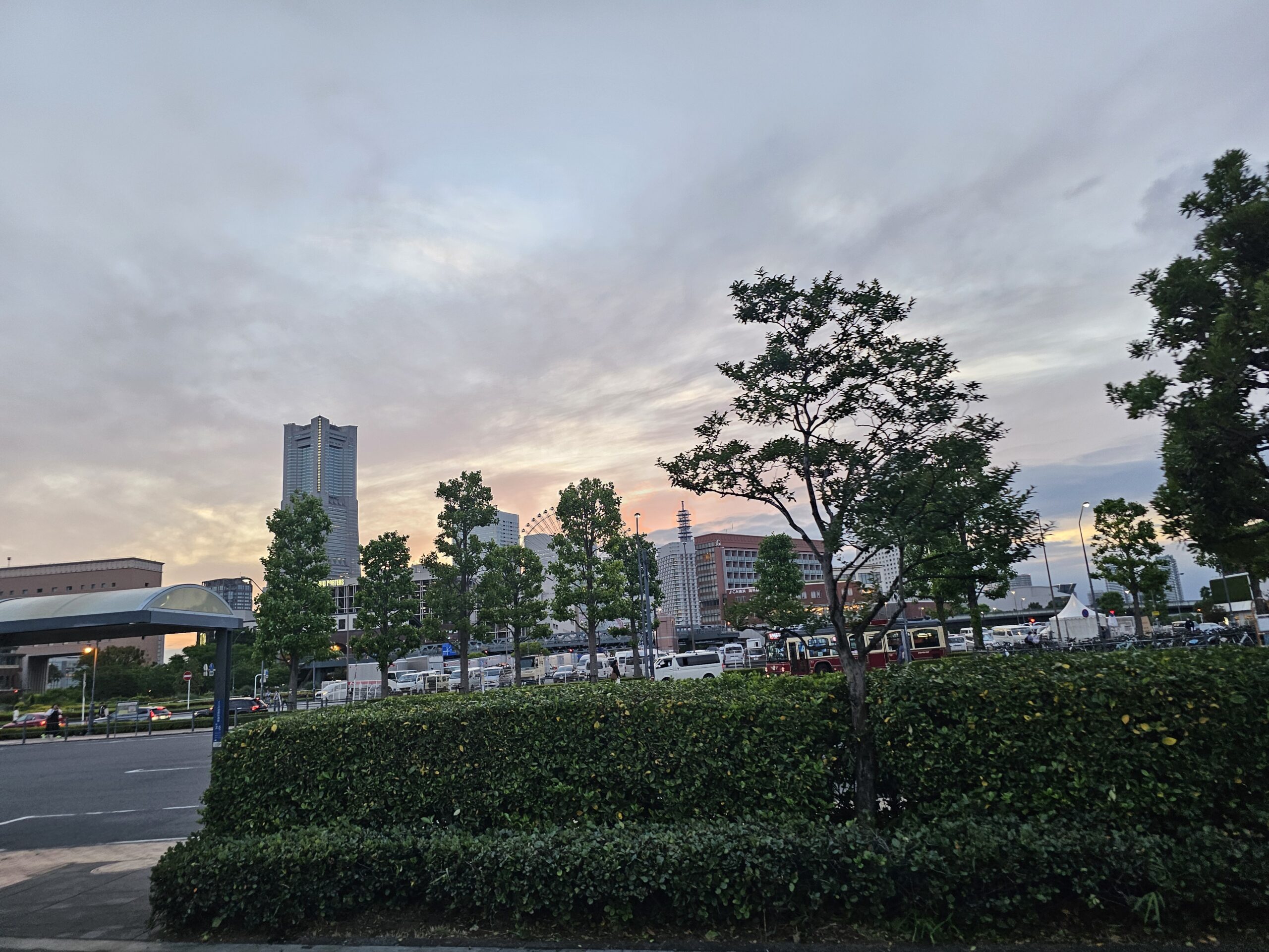 横浜